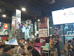 -马路牙子烧烤音乐酒馆(望京店)