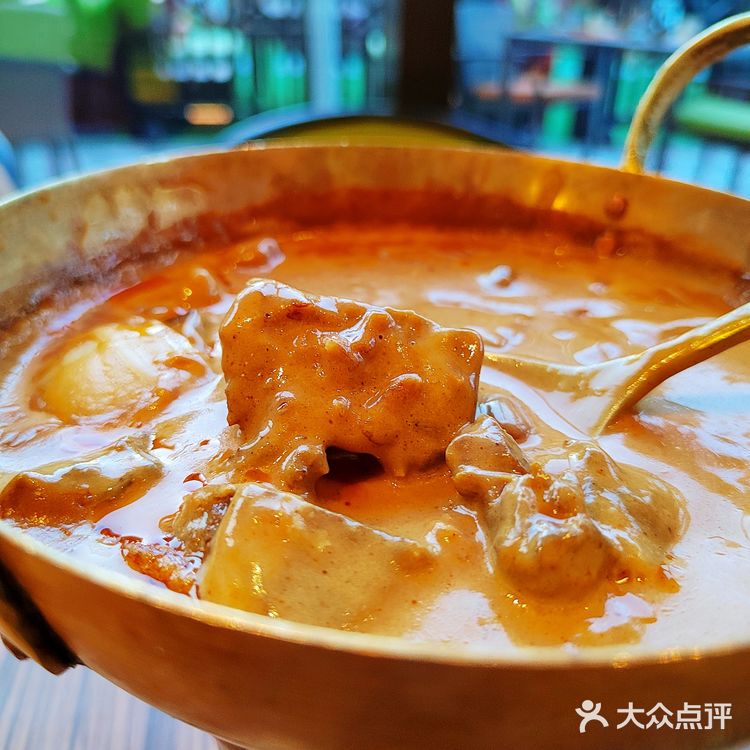 这家泰国菜的酸辣口感完全俘获了我的心[礼花]