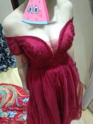 -觅白婚纱礼服馆