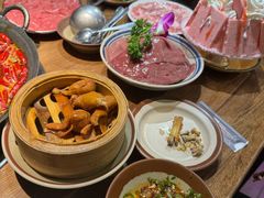 -巴卤社老火锅(财富店)