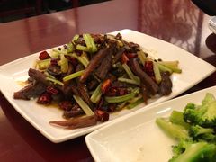 椒麻小牛肉-鸢飞潍坊菜馆(鸢飞大酒店)