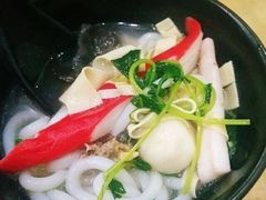 -丽虹云南过桥米线(兴工街店)
