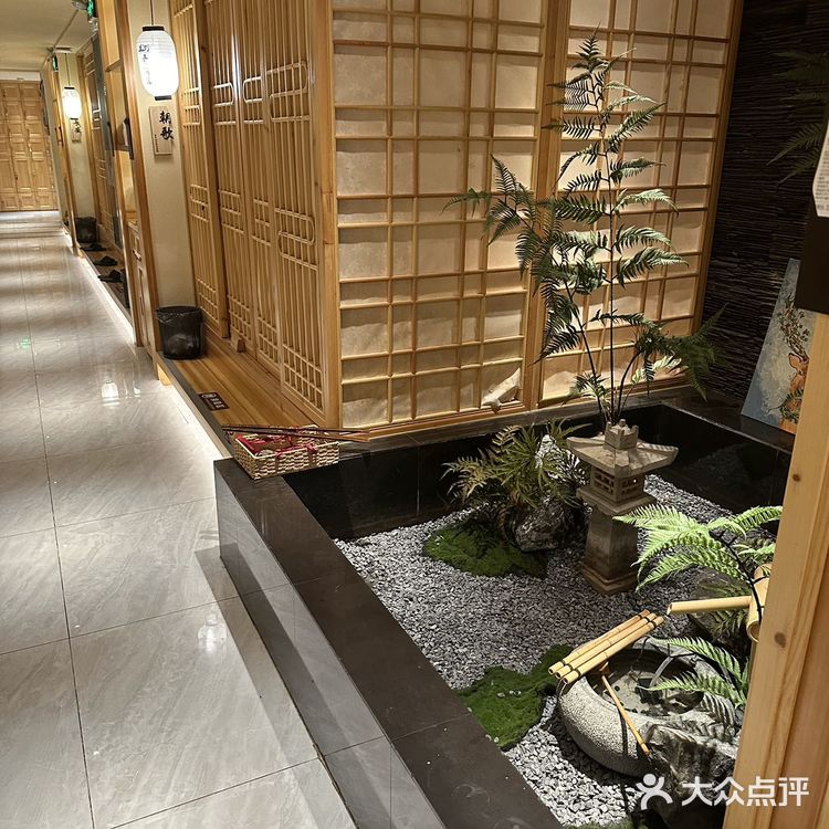 种草了很久的王野烤肉终于来了，一整个迫不及待