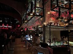 -FOUR PLAY BAR