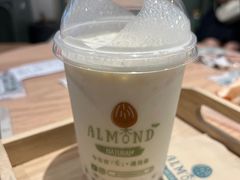 -杏甜品(尖沙咀加拿分道店)