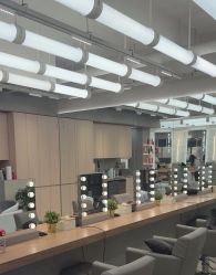 -Z.X HAIR SALON张新美业