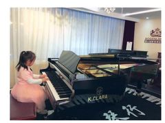 -The ONE 智能钢琴教室音乐恋琴吧·青岛市海玖玖艺术培训学校