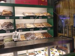 面包甜点陈列柜-南来顺饭庄·清真(南菜园店)