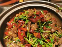 石锅牛肉-闫府私房菜·百年鲁菜(恒隆店)