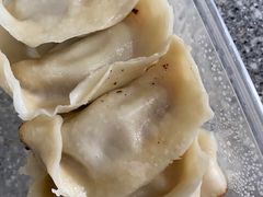 -黄阿姨锅贴大王(万航渡路店)