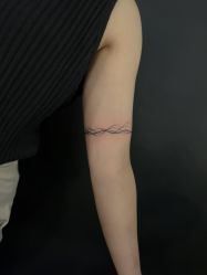 -越域刺青