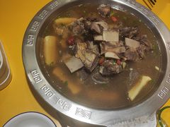 -徐记小怪兽肉蟹煲(中央大街店)