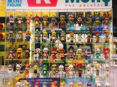 -泡泡玛特POPMART(杭州乐堤港店)