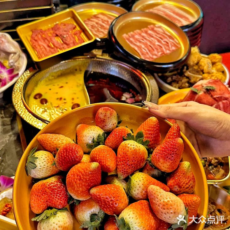 牛绪牛寿喜烧自助 !特色锅底针不戳🤤