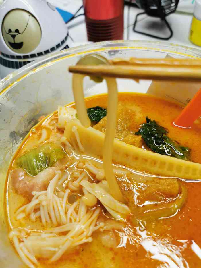 杨国福麻辣烫海阳路店