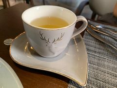 洋甘菊茶-卡普里披萨·牛扒·下午茶
