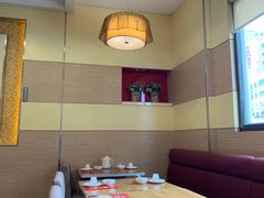 卡座-粤仔湾砂锅粥(金太湖店)