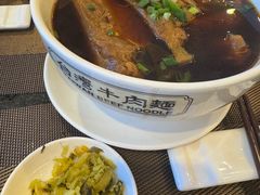 红烧牛筋牛肉面-中国厨房/台湾牛肉面