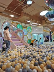 -多多淘儿童体验中心(重庆来福士店)