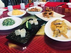-新镇江酒家(南京西路店)