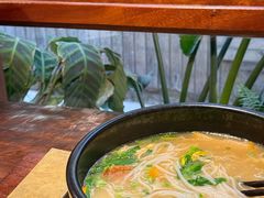 -银米·云南传统过桥米线(双廊黑金冠店)