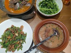 -钵家大院·地道湖北菜(江夏·大花岭店)