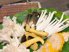 -钢管厂五区小郡肝串串香火锅(梅川路店)