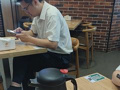 -裕记烧腊连锁餐饮(国商分店)