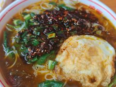 -叶伟胡辣壳面(两路口店)