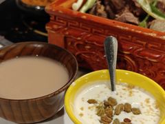 -黑青稞庄园·新式藏餐·牦牛肉汤锅(新都桥店)