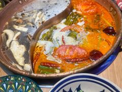 -洱火云南酸菜牛肉火锅(石景山当代商城店)
