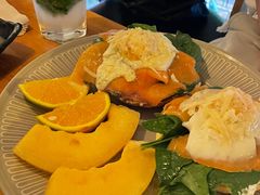 三文鱼双塔蛋-萨尔瓦多Salvador's