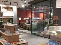 -魔方城市书房(中街益田店)