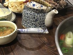-乡土黄·鲜牛肉火锅·小龙虾(兴业街店)
