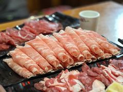 -果松木炭酸菜铜火锅·外婆参鸡汤