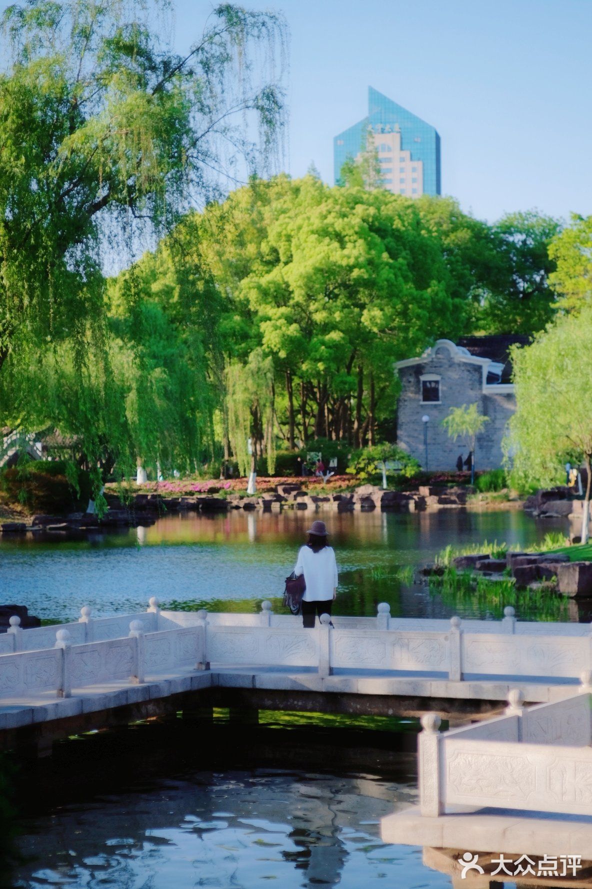 游宁波「景」令人流连忘返富有历史底蕴和人文景观的城市湖泊公园