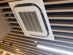 -漕河泾街道图书馆(漕河泾社区文化活动中心店)