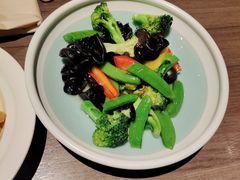 -港丽餐厅(来福士店)