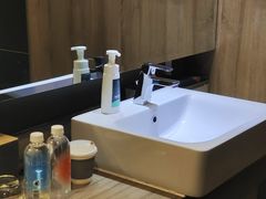 -西安大雁塔科技大学地铁站亚朵酒店