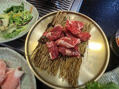 -臻牛烤肉