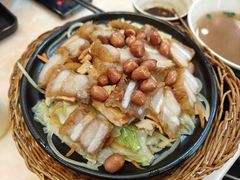 脆皮锅烧煲仔饭-卓雅桂林米粉