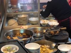 -松树干拌面店