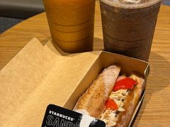 -星巴克臻选(上海中环广场2F店)