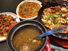 -万重锦·人文川菜馆(骡马市店)