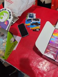 -逝水玩具折扣店