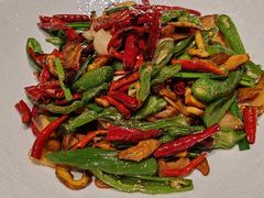 丘北椒牛肝菌-辣螃铠盆盆蟹大排档(海昌店)