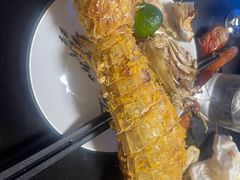 -三亚火车头万人海鲜广场