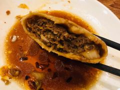 -清真吴记门钉肉饼·喜多利