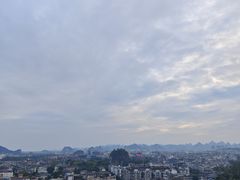 -叠彩山景区