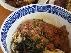 干拌辣肉面-沪西老弄堂面馆(定西路店)